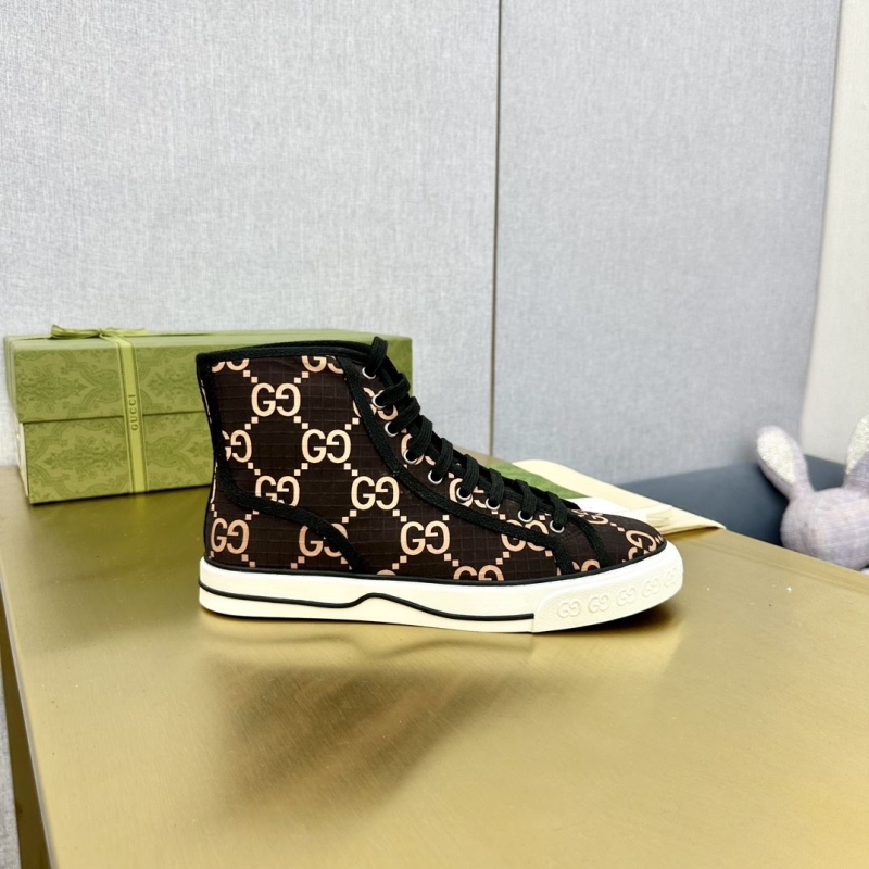 G*u*i casual shoes